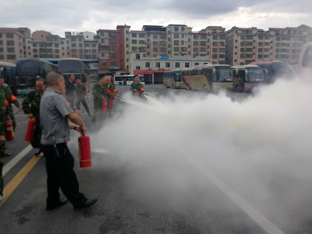 新宝5平台代理城际大巴站开展2020年消防、反恐、应急救援演练 新宝5平台代理城际大巴站开展2020年消防、反恐、应急救援演练